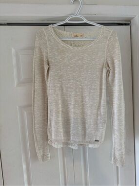 Vintage hollister xs Cream Lightweight Knit Sweater